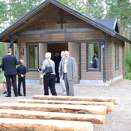 منتجع Lauhansarvi Luontomatkailukeskus *